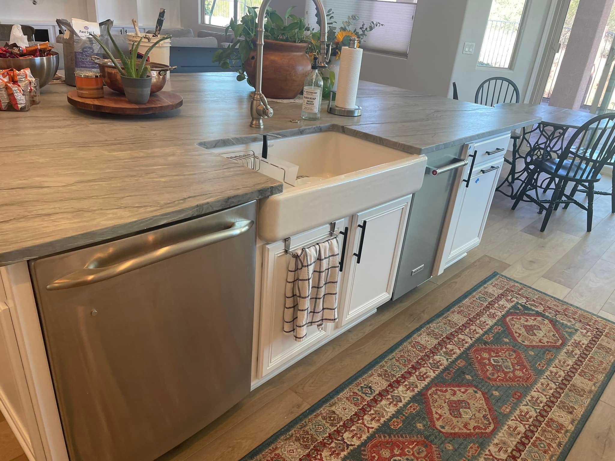 Revitalize Your Kitchen: Expert Cabinet Resurfacing Services Available in Tucson, AZ