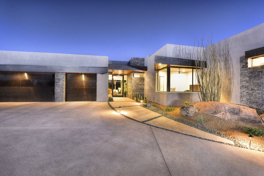 Why Tucson, AZ Homes Need Specialized Exterior Paint Protection